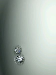 Flower Diamond earrings ✨️