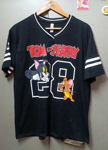 Varsity/Jersey-Style Tom &amp; Jerry Unisex T-shirt