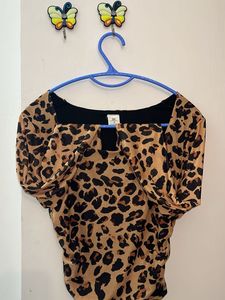 Trendy Leopard Print Full Sleeve Top