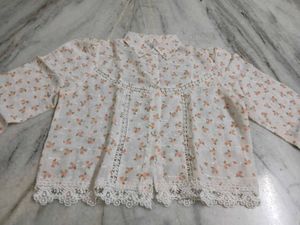 Floral Print Button-Up Blouse with Lace Trim