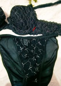 Black Lace Bust Intimates Bra with brief