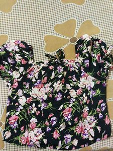 Floral Print Off-Shoulder Top