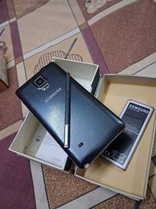 Samsung Galaxy Note 4 with Bill