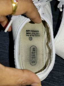 White Sneakers 👟 Size - 20.3cm