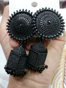 🔥🔥price🔥drop🔥🔥gorgeous black jhumkas earrings