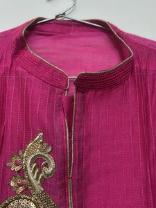 Beautiful Pink Kurta with Peacock Embellishment