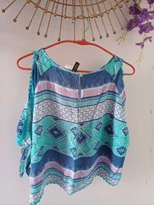 H&amp;M Boho Chic Cold Shoulder Top