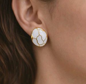 Elegant Oval White &amp; Gold Earrings