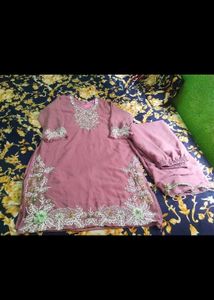 Elegant Pakistani Kurta Set
