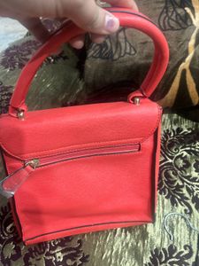 Lavie Handbag - Stylish &amp; Chic