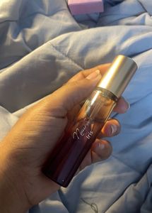 Noura Iris Perfume