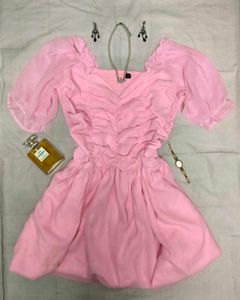 Dollete core bubblegum dress