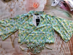 Chic Floral Wrap Crop Top