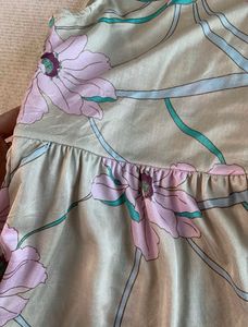 Floral V-Neck Lace Trim Top