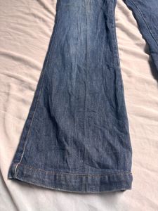 Low rise blue wash Jeans