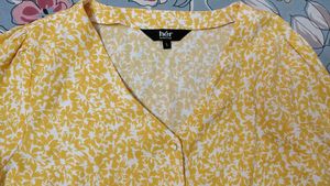 Chic Yellow Floral Button-Up top