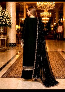 🖤✨heavy Black pakistani suit🌸💕❤️