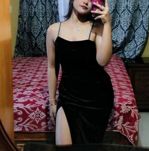 Elegant Black Velvet Maxi Dress with High Slit