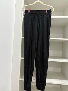 H&amp;M Women’s Jogger