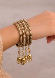 Elegant Gold-Toned Bangle Set