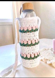 Crochet tulip bottle holder