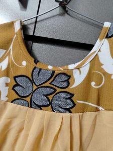 Cute Girls' Floral Top