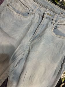 Light Wash Leaf Print Denim short Jeans