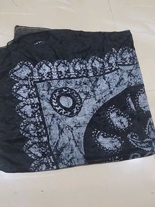 Black Batik  scaff