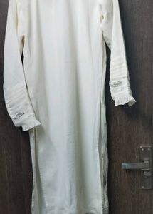 Embellished White Kurta with dupatta