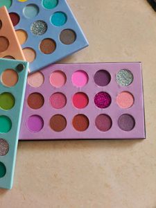 Multi-Color Eyeshadow Palettes Set