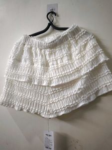Layered/Tiered off white skort