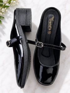 Chic Mary Jane Shoes with Buckle Strap