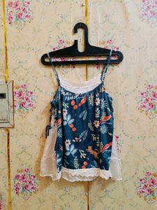 🇳🇿💫🎀Floral Print cami top