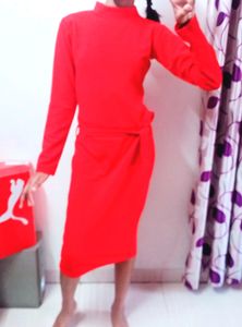 One  Pic  Red Color