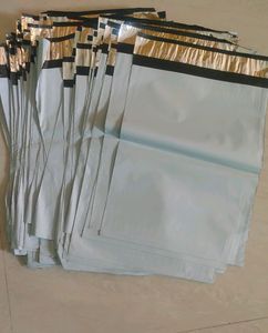 100 Shipping Bags
