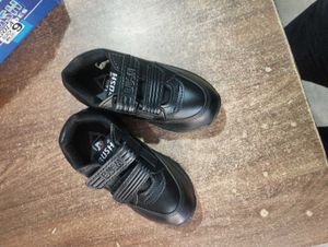 Gola Black school Kids Shoes  size 8se 5