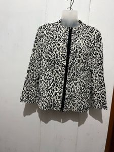 Leopard Print Zip-Up Jacket