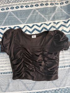 Bundle of 4 tops ( Large/XL sizing)