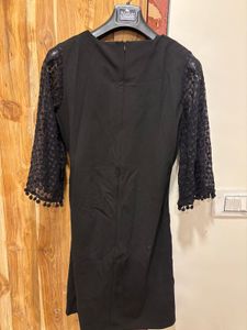 Chic Black Lace Sleeve Dress