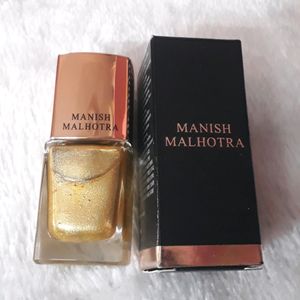 Myglamm manish Malhotra Nail Lacquer Blonde muse 5