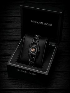 Michael Kors  Paved Watch FOR LADIES PREMIUM QUALI
