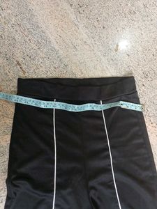 Chic Black Flared Leggings