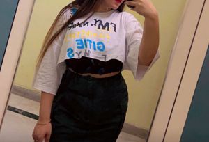 Graphic Print Crop Top