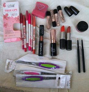 MAC & True Lips Makeup Collection