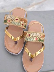 Embroidered Flat baby girl Sandals