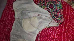 Traditional Pink Bandhani Chaniya Choli Set |