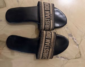 CHRISTIAN DIOR flats
