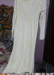 Elegant White Floral Print Vilvet  Gown