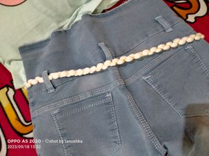 New Jeans With Belt