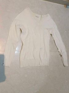 Cream V-Neck Long Sleeve Top